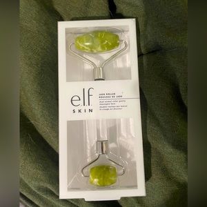 E.L.F. Jade roller